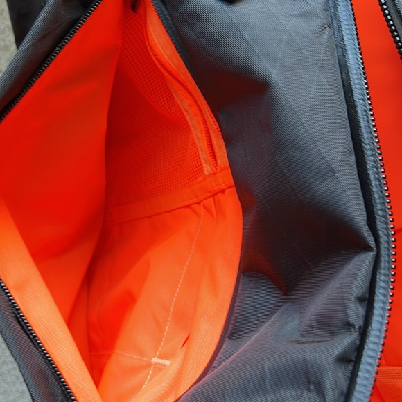 EVERGOODS X CARRYOLOGY BACKPACK - Picture 11 of 11